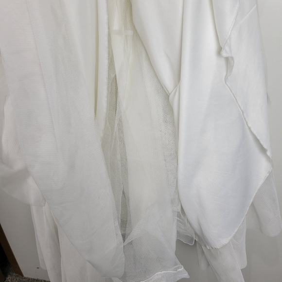 NWT TLC Say Yes Juniors Tulle & Faux Pearl Tiered Ball Gown Size 0 - Picture 7 of 15